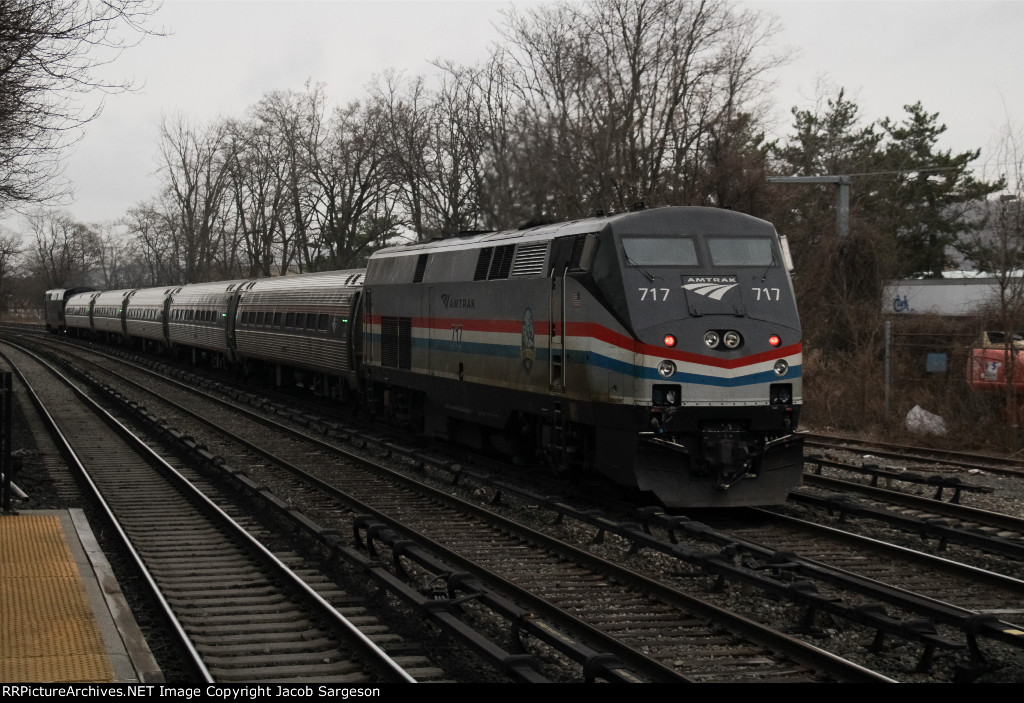 Amtrak 290